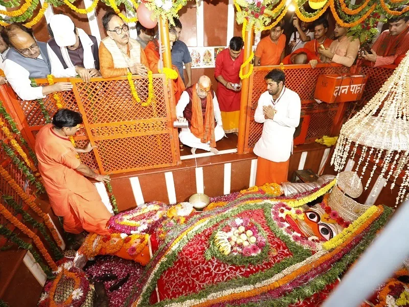 Bade Hanuman Temple